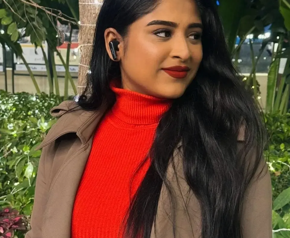 Anaya Khanna, verified companion in Clock Tower