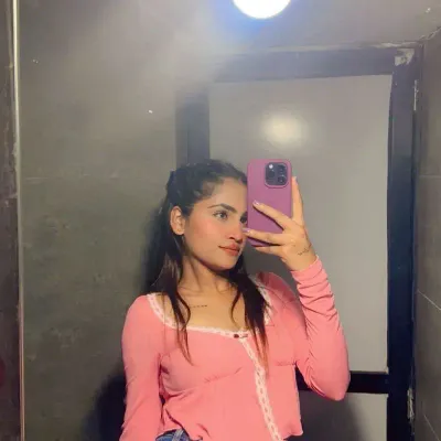 Ira Shah, escort gallery photo in Basni